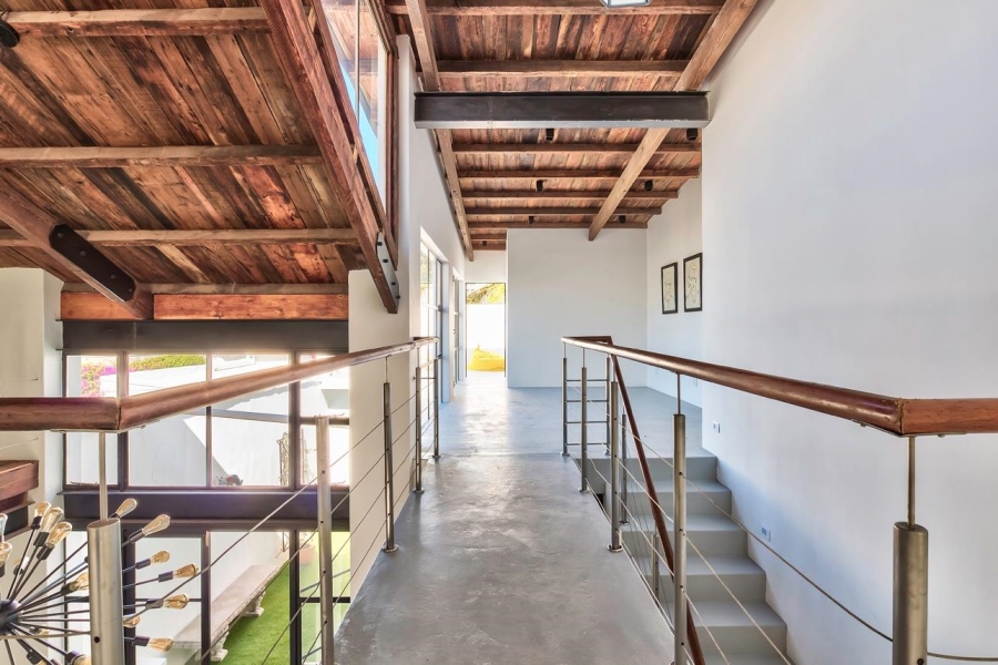 4 Bedroom Property for Sale in Gardens Western Cape